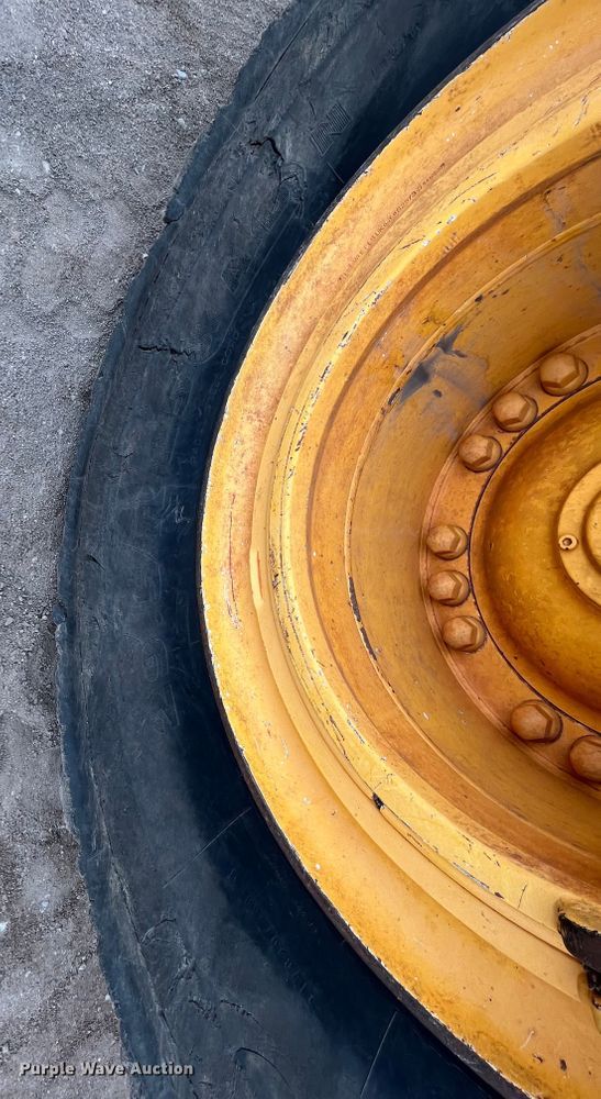 image for item DS7050 2011 Volvo A40F  haul truck