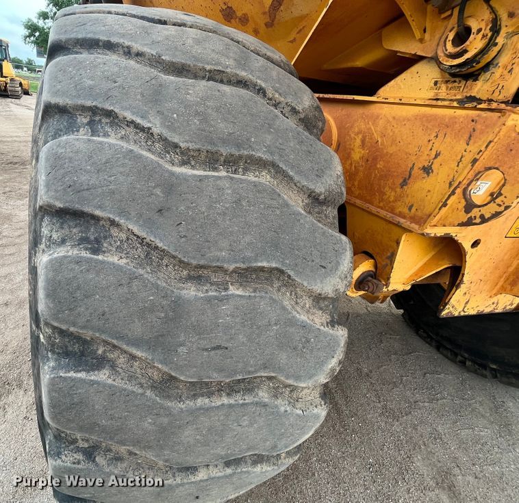 image for item DS7050 2011 Volvo A40F  haul truck