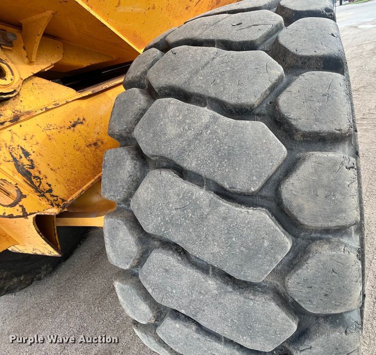 image for item DS7050 2011 Volvo A40F  haul truck