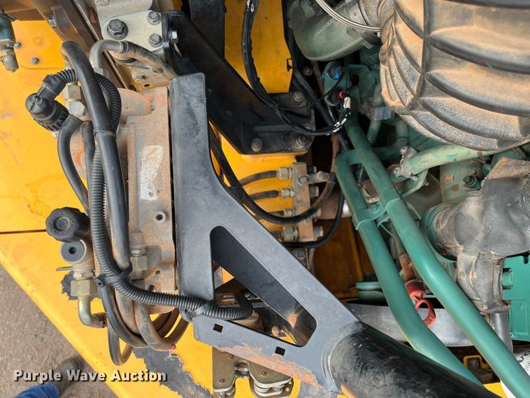 image for item DS7050 2011 Volvo A40F  haul truck