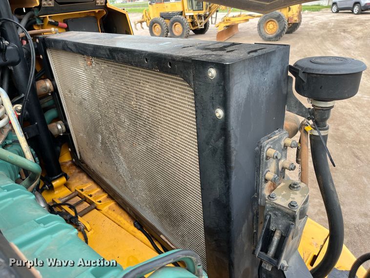 image for item DS7050 2011 Volvo A40F  haul truck