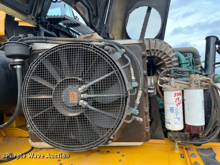 image for item DS7050 2011 Volvo A40F  haul truck