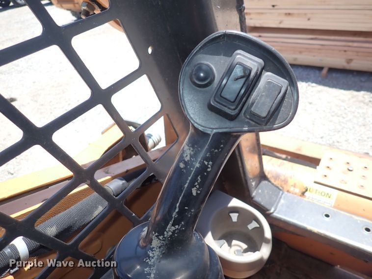 image for item DS7053 2008 Case 450  skid steer loader