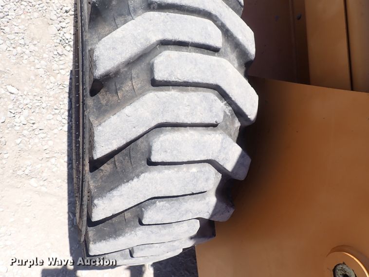 image for item DS7053 2008 Case 450  skid steer loader
