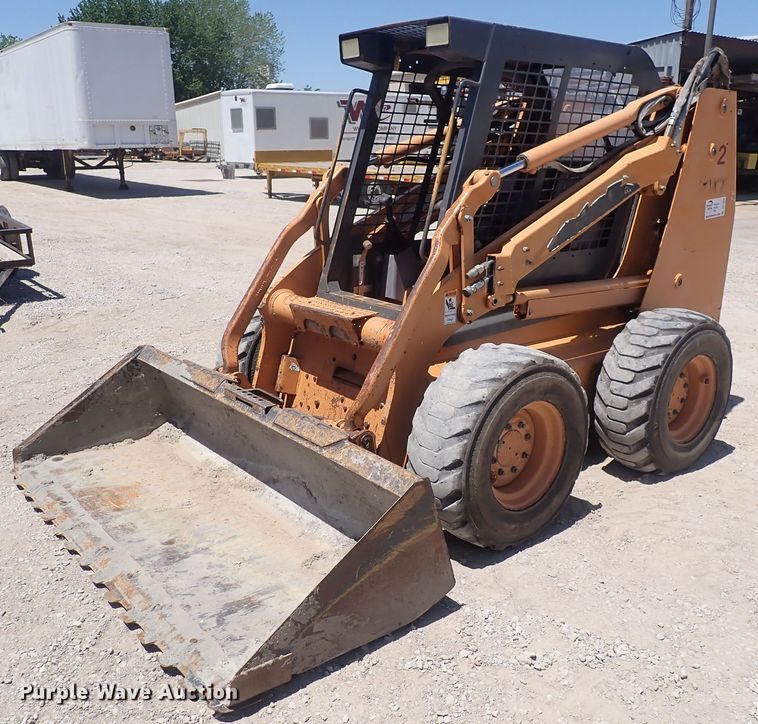 image for item DS7054 2004 Case 90XT  skid steer loader