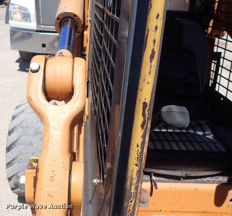 image for item DS7054 2004 Case 90XT  skid steer loader