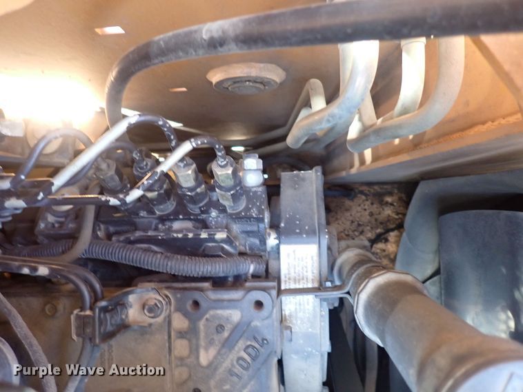 image for item DS7054 2004 Case 90XT  skid steer loader