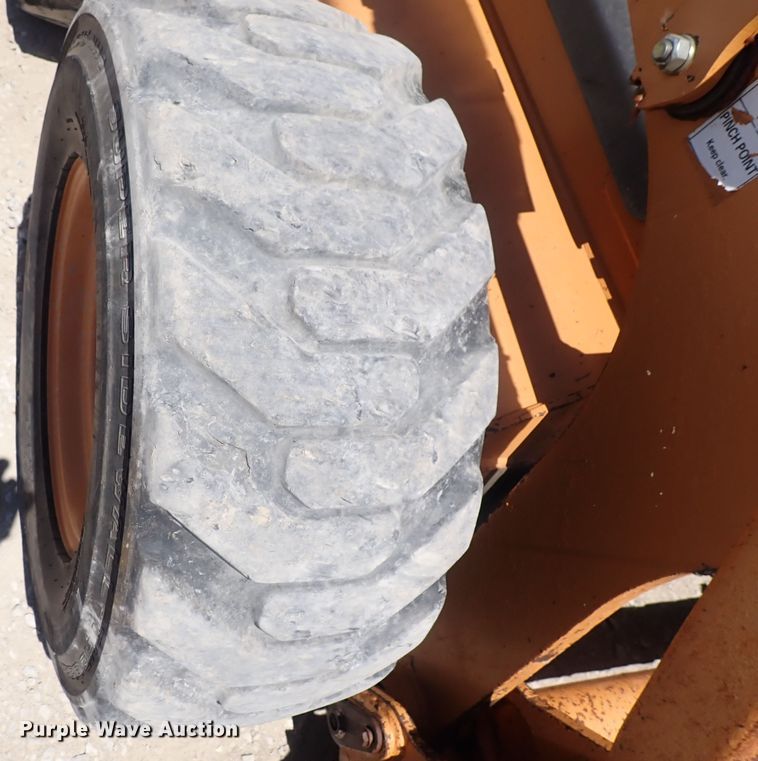 image for item DS7054 2004 Case 90XT  skid steer loader