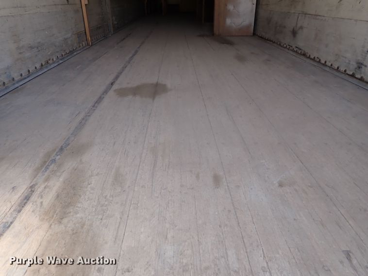 image for item DS7055 1984 Fruehauf  dry van trailer