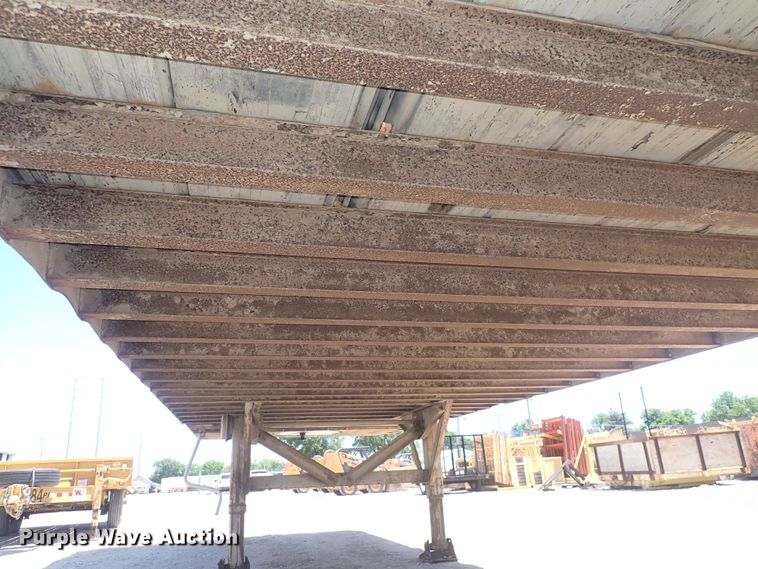 image for item DS7055 1984 Fruehauf  dry van trailer