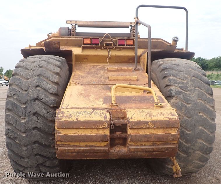 image for item DS7060 1998 Caterpillar 623F  elevating scraper