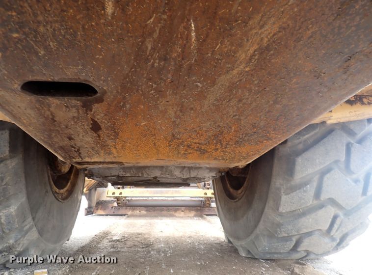 image for item DS7060 1998 Caterpillar 623F  elevating scraper