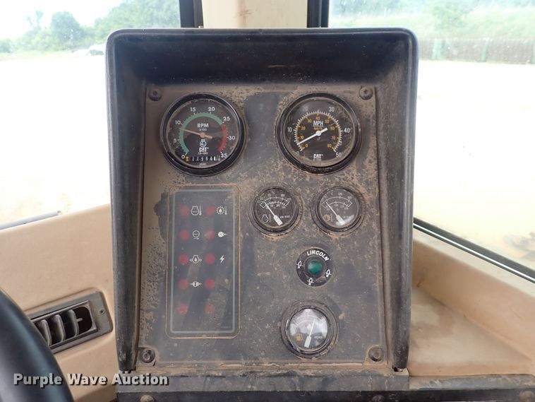 image for item DS7060 1998 Caterpillar 623F  elevating scraper