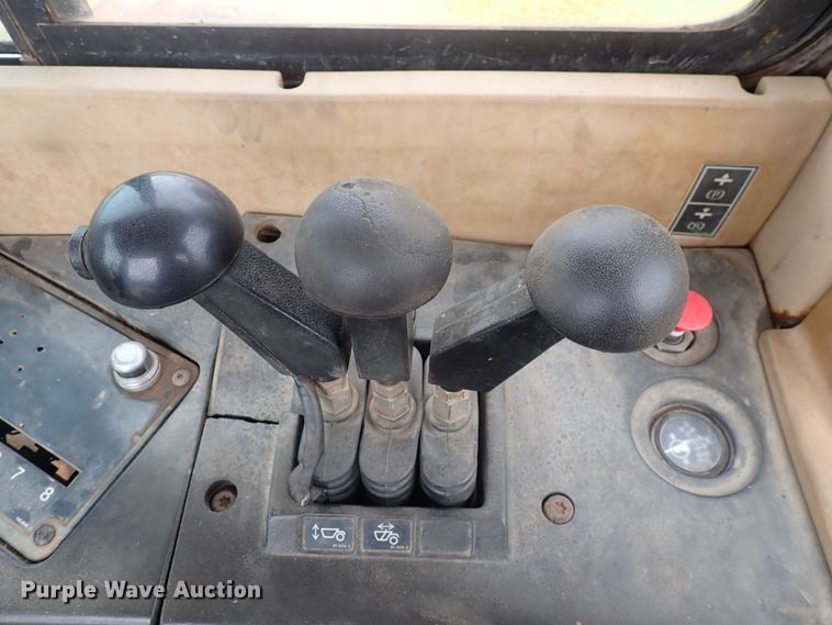 image for item DS7060 1998 Caterpillar 623F  elevating scraper