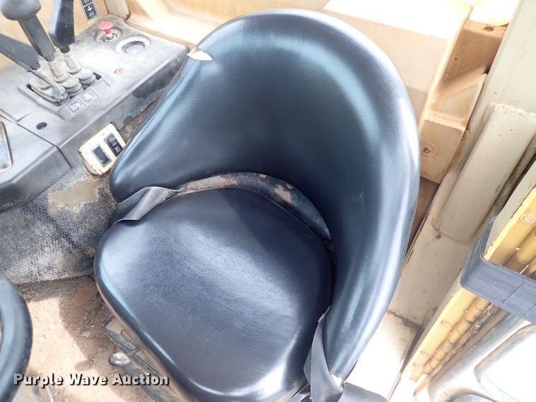 image for item DS7060 1998 Caterpillar 623F  elevating scraper