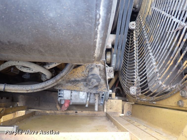 image for item DS7060 1998 Caterpillar 623F  elevating scraper