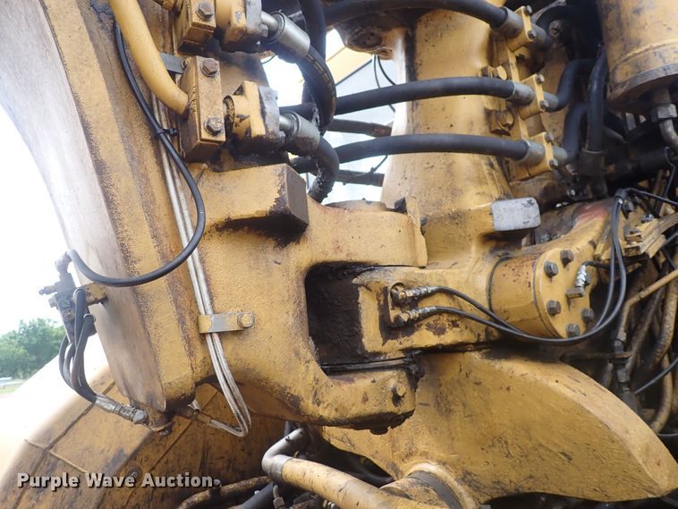 image for item DS7060 1998 Caterpillar 623F  elevating scraper