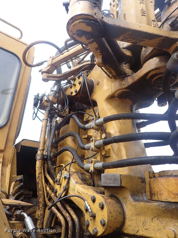 image for item DS7060 1998 Caterpillar 623F  elevating scraper