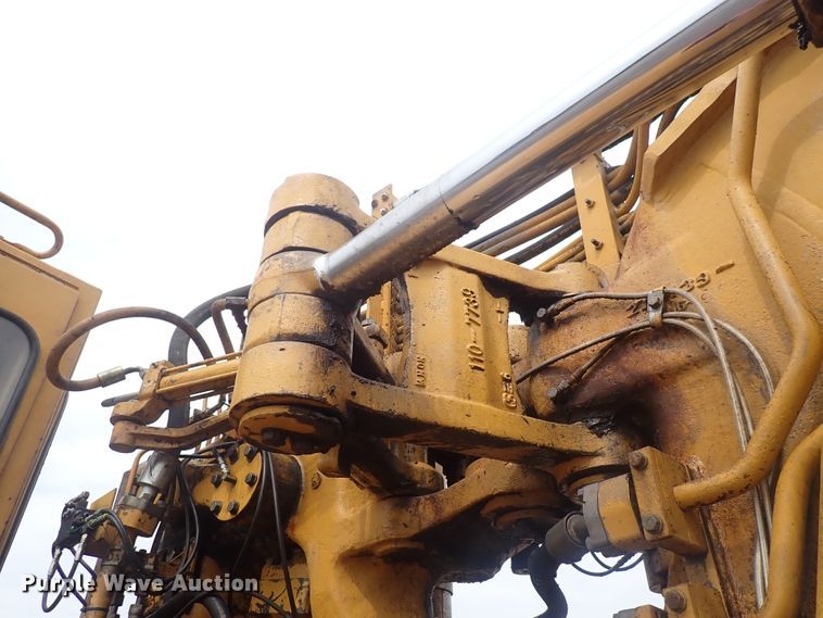 image for item DS7060 1998 Caterpillar 623F  elevating scraper