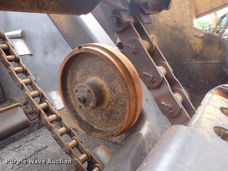 image for item DS7060 1998 Caterpillar 623F  elevating scraper