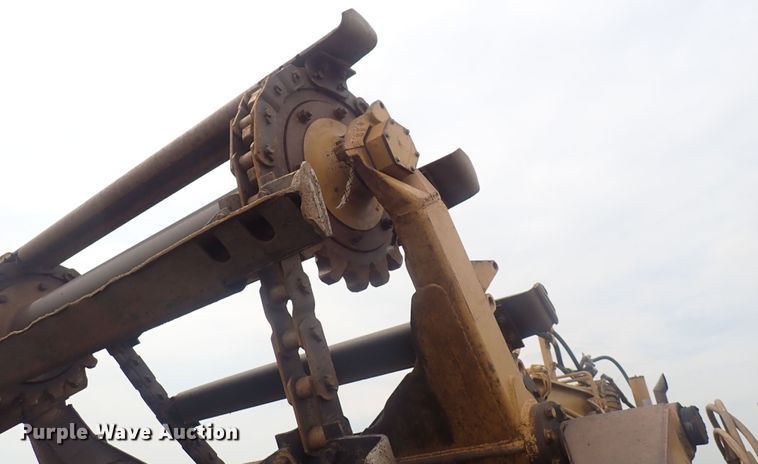 image for item DS7060 1998 Caterpillar 623F  elevating scraper