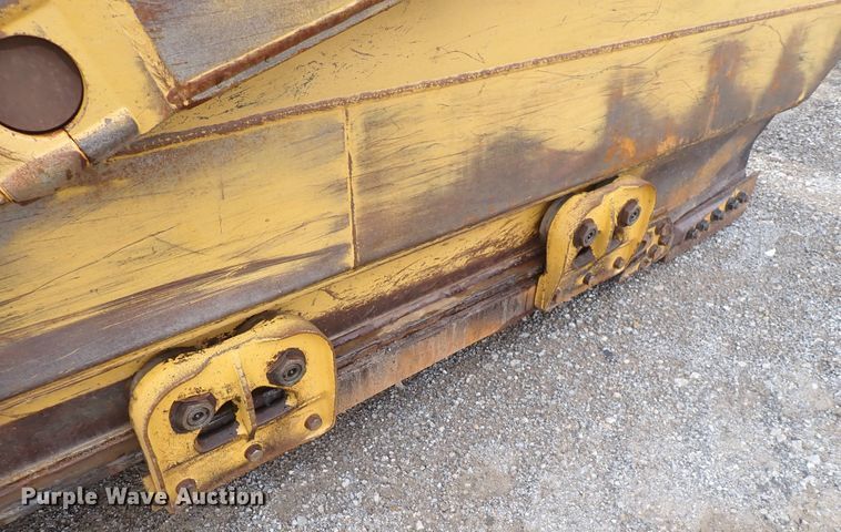 image for item DS7060 1998 Caterpillar 623F  elevating scraper
