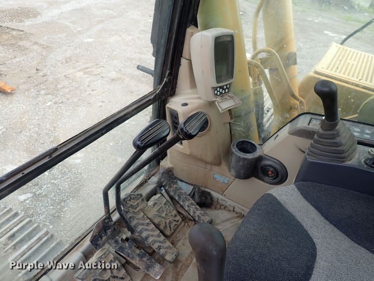 image for item DS7061 2004 Caterpillar 325CL  excavator