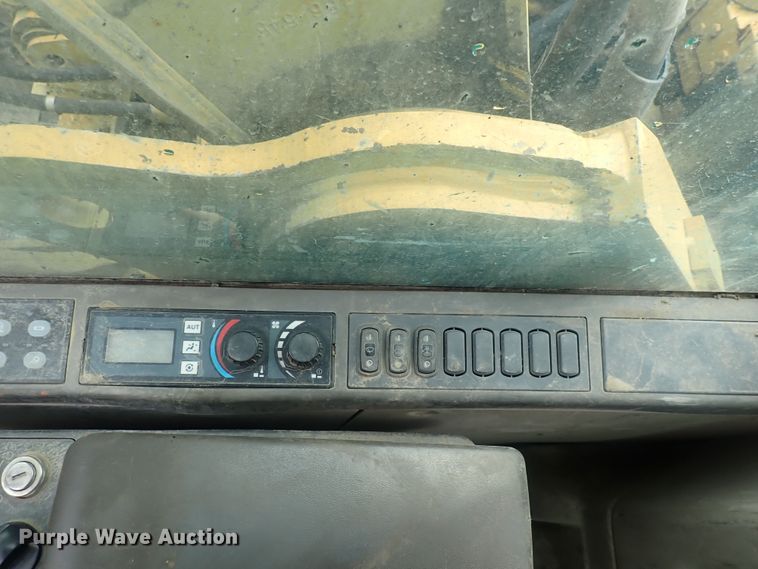 image for item DS7061 2004 Caterpillar 325CL  excavator