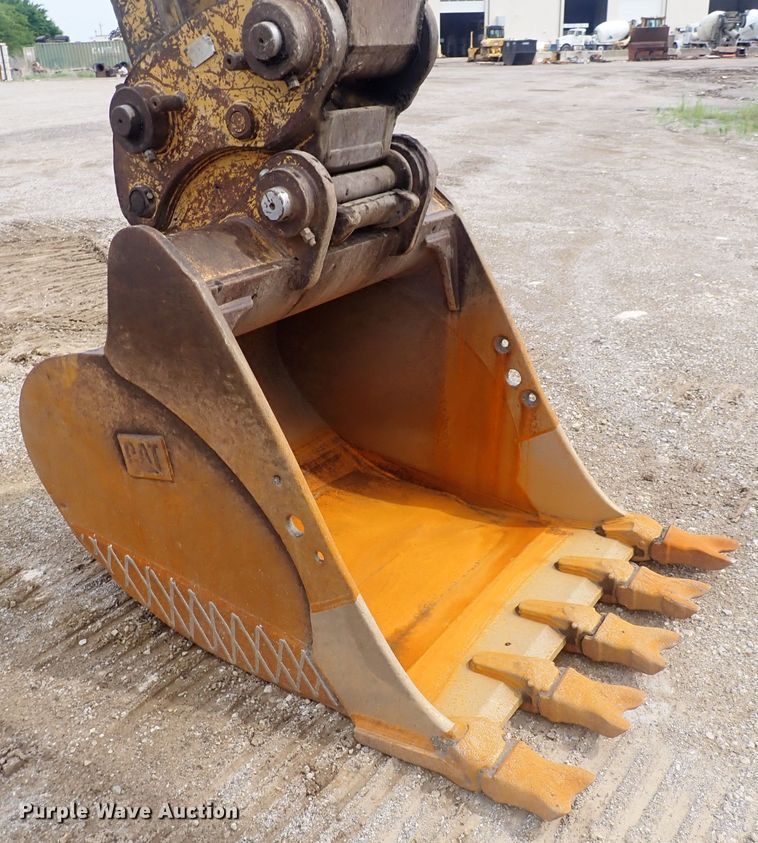 image for item DS7061 2004 Caterpillar 325CL  excavator