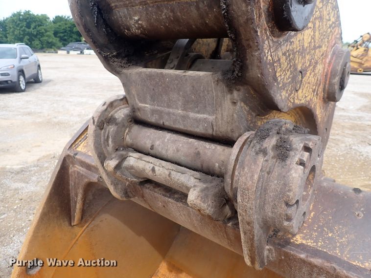 image for item DS7061 2004 Caterpillar 325CL  excavator