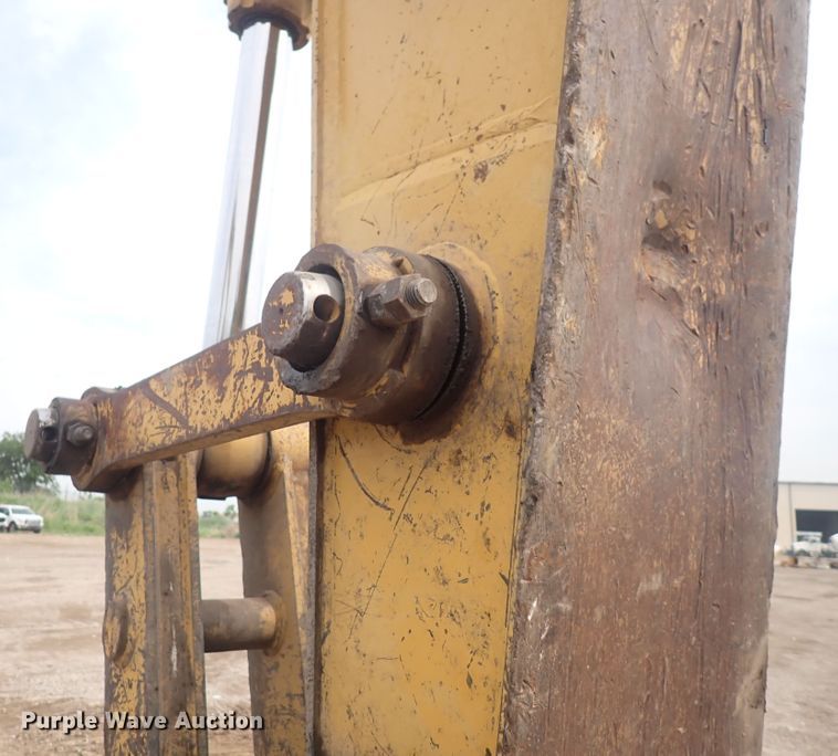 image for item DS7061 2004 Caterpillar 325CL  excavator