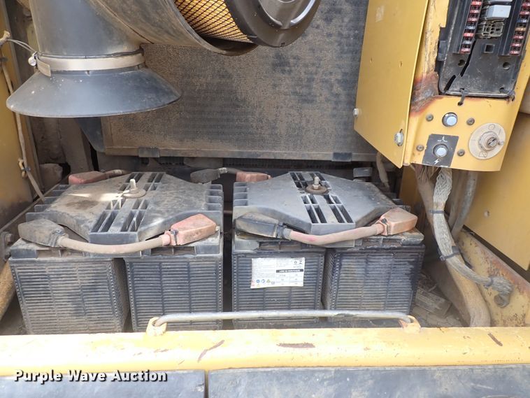 image for item DS7061 2004 Caterpillar 325CL  excavator