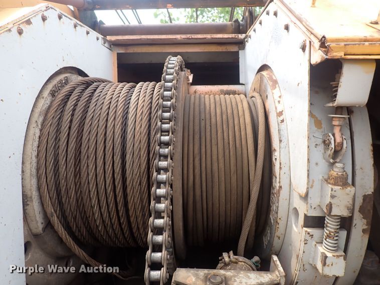 image for item DS7066 1983 American 5299-A  crane