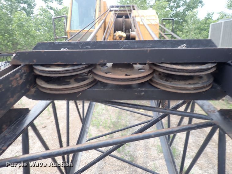 image for item DS7066 1983 American 5299-A  crane