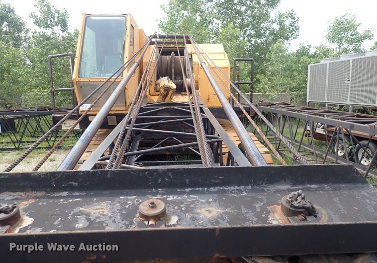 image for item DS7066 1983 American 5299-A  crane