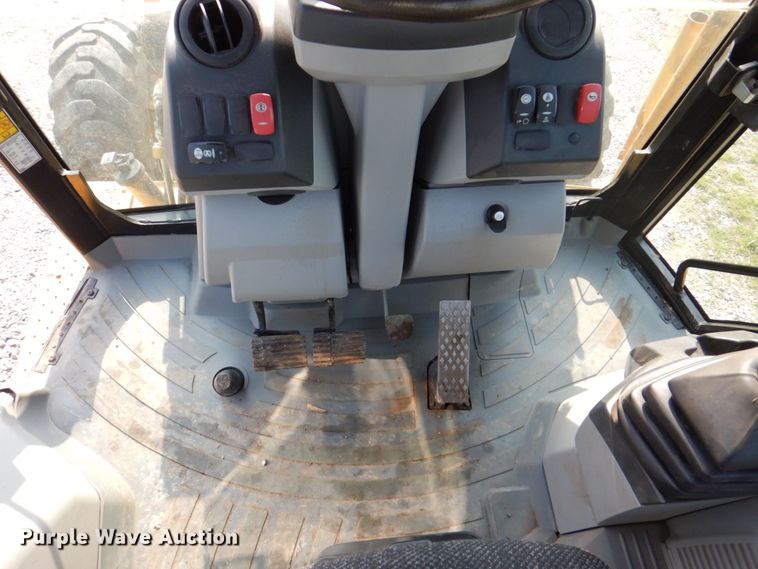 image for item DS8025 2012 Caterpillar 420E  backhoe