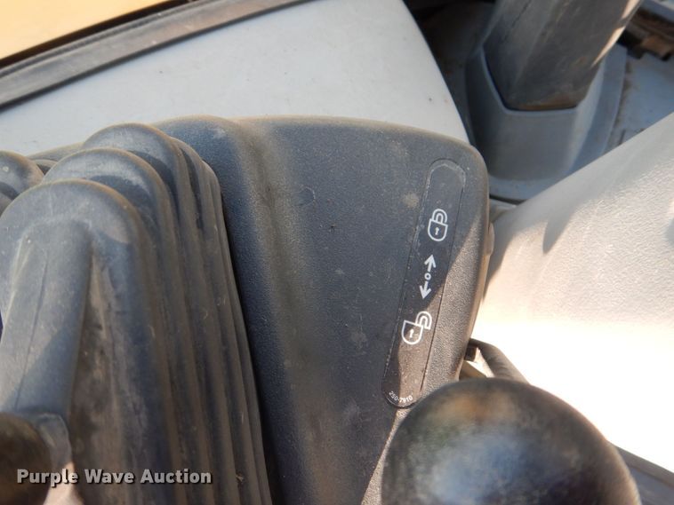 image for item DS8025 2012 Caterpillar 420E  backhoe