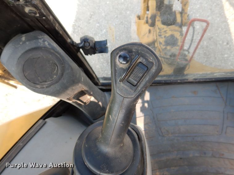 image for item DS8025 2012 Caterpillar 420E  backhoe