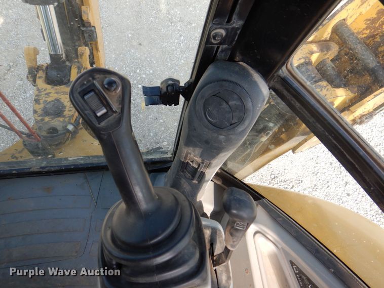 image for item DS8025 2012 Caterpillar 420E  backhoe