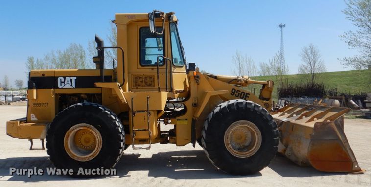 image for item EV9380 1991 Caterpillar 950F  wheel loader