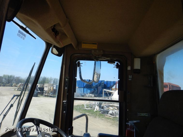 image for item EV9380 1991 Caterpillar 950F  wheel loader