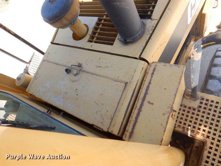 image for item EV9380 1991 Caterpillar 950F  wheel loader