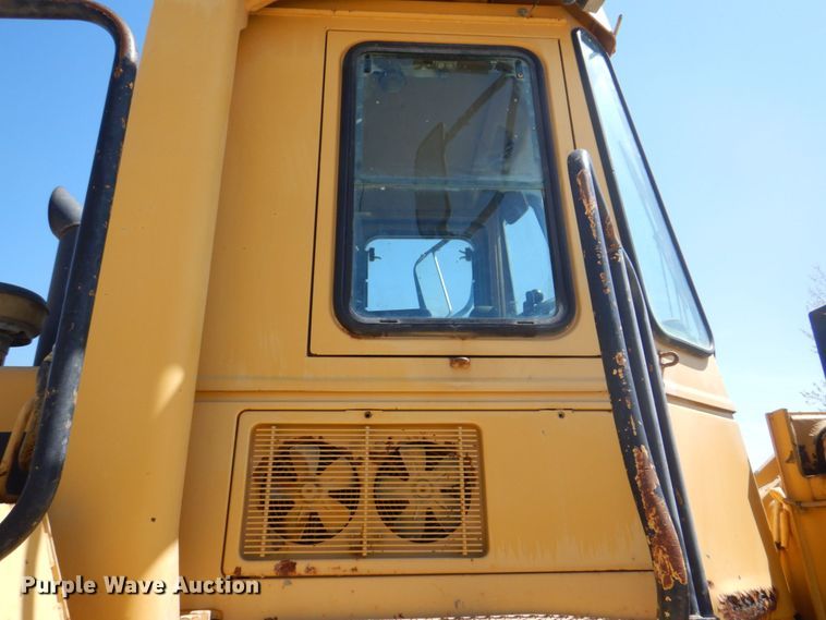 image for item EV9380 1991 Caterpillar 950F  wheel loader
