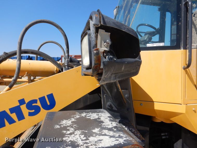 image for item EV9381 2006 Komatsu WA320-5L  wheel loader