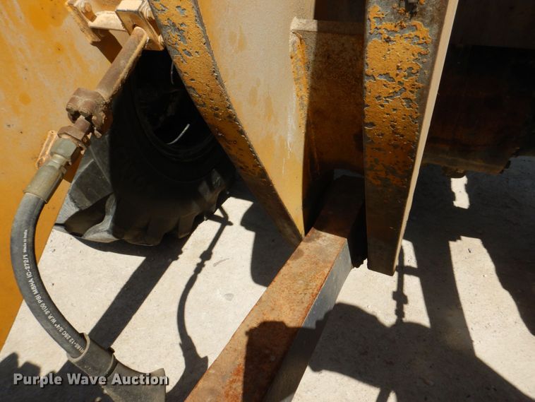 image for item EV9381 2006 Komatsu WA320-5L  wheel loader