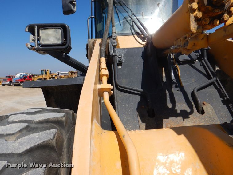 image for item EV9381 2006 Komatsu WA320-5L  wheel loader