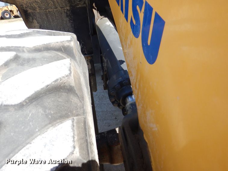 image for item EV9381 2006 Komatsu WA320-5L  wheel loader