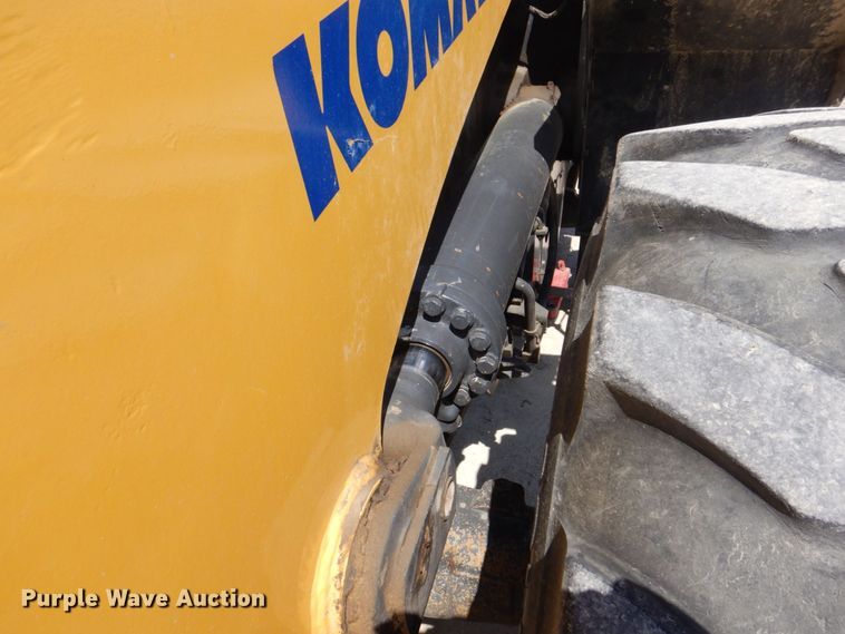image for item EV9381 2006 Komatsu WA320-5L  wheel loader