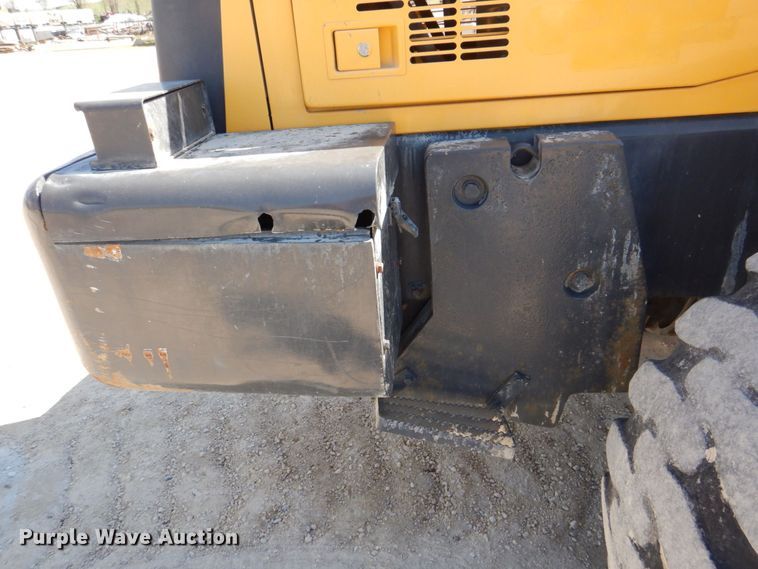 image for item EV9381 2006 Komatsu WA320-5L  wheel loader