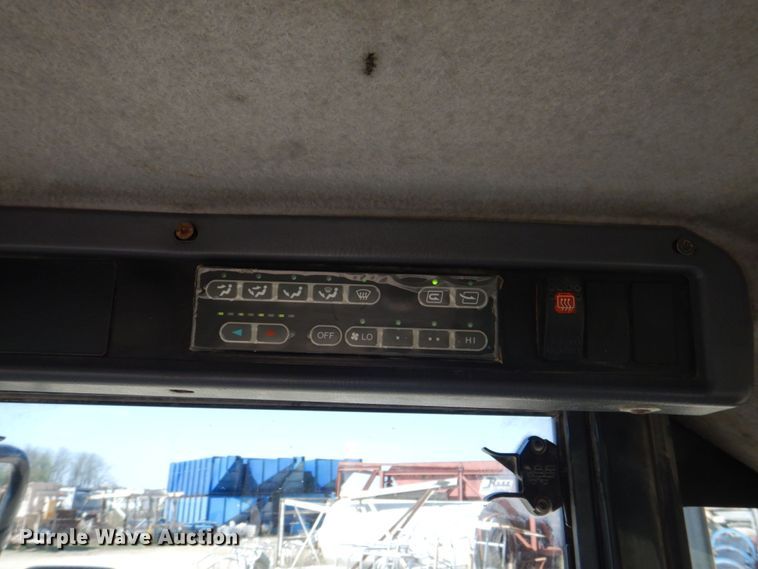 image for item EV9381 2006 Komatsu WA320-5L  wheel loader